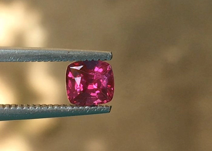 0.72 Cts Natural unheated pink Sapphire vivid hot pink