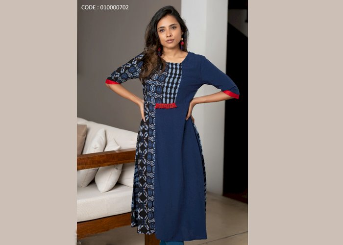 ANTARA BLUE PRINTED KURTHA