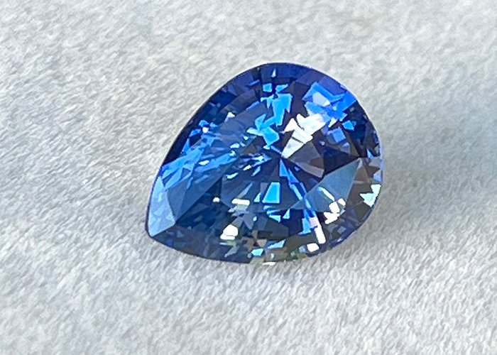 2.63 Cts Unheated Blue Sapphire Loose Gemstone, Pear Shape Cornflower Ceylon Blue Sapphire Engagement Ring White Gold Yellow Gold Jewelry