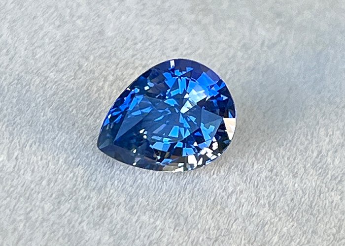 2.63 Cts Unheated Blue Sapphire Loose Gemstone, Pear Shape Cornflower Ceylon Blue Sapphire Engagement Ring White Gold Yellow Gold Jewelry