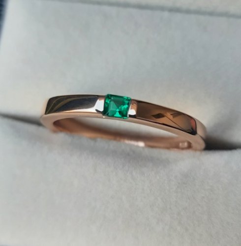 Natural Princess Cut Emerald Wedding Band, 14K Rose Gold Emerald Square Engagement Ring,Channel Set Emerald Solitaire Classic Women, Teenager Daughters Gifted Ring. 